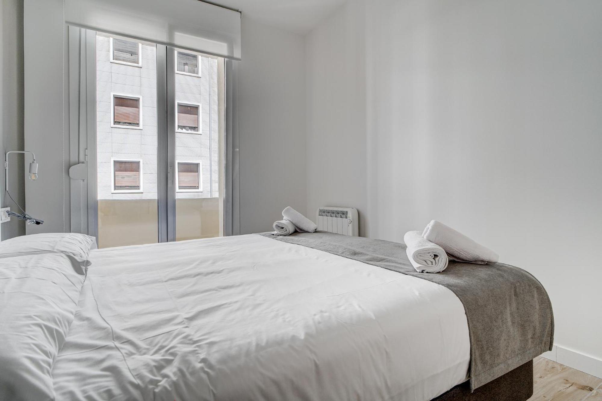 Apartamentos Gran Via By Sanse Holidays San Sebastian Exterior photo