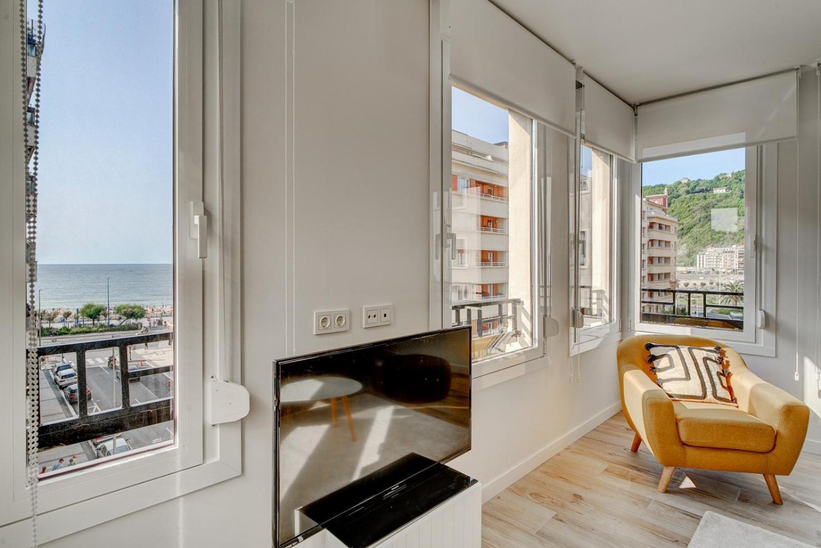 Apartamentos Gran Via By Sanse Holidays San Sebastian Exterior photo