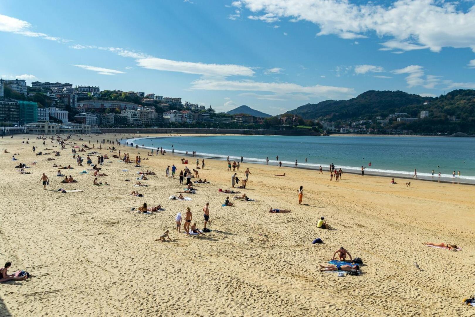 Apartamentos Gran Via By Sanse Holidays San Sebastian Exterior photo